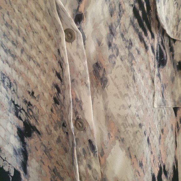 Calvin Klein Snakeskin Blouse Size Large - Picture 5 of 7